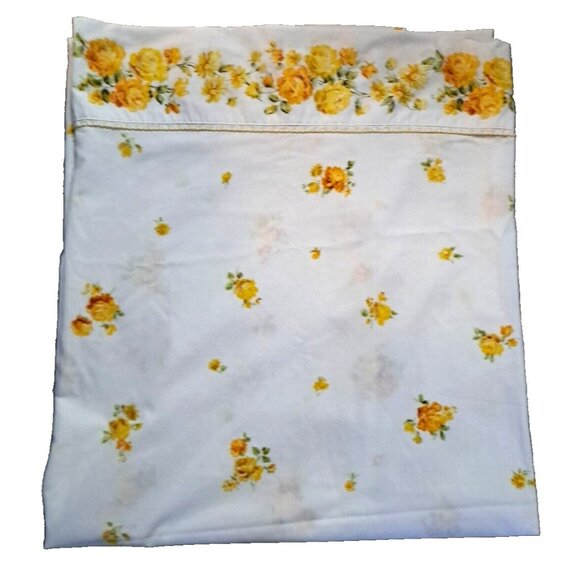 Fashion Manor Other - Vintage Fashion Manor Full Flat Sheet Muslin Yellow Orange Roses Lace Edge 97x79